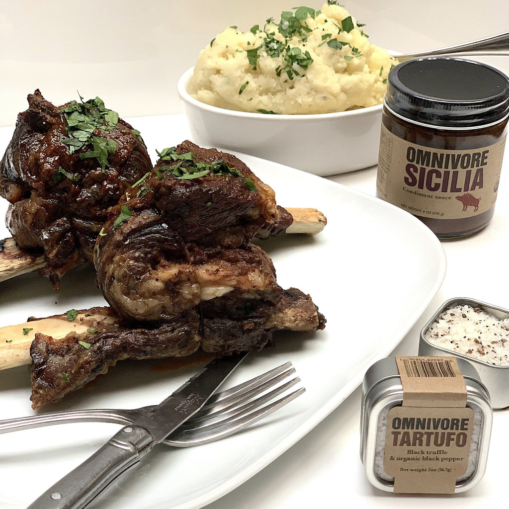 Truffle Salt with short ribs and mashed potatoes
